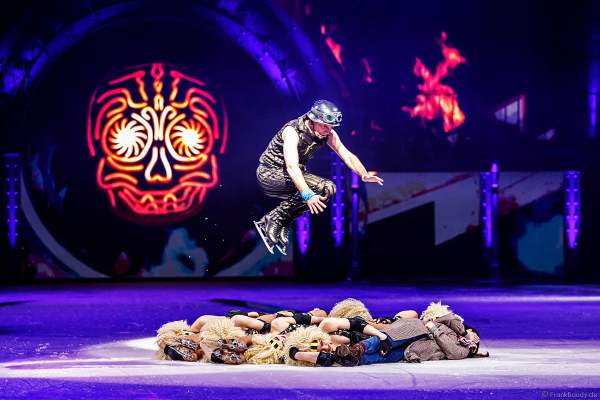 Forrest Ryan McKinnon bei der Eisshow SHOWTIME von Holiday on Ice in der Festhalle Frankfurt und SAP Arena Mannheim 2018-2019