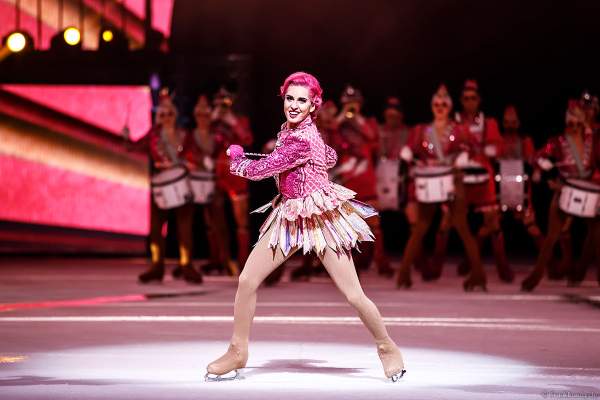 Valentina Marchei bei der Eisshow SHOWTIME von Holiday on Ice in der Festhalle Frankfurt und SAP Arena Mannheim 2018-2019