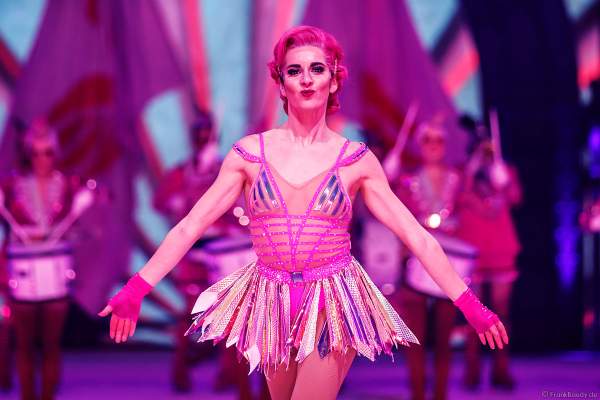 Valentina Marchei bei der Eisshow SHOWTIME von Holiday on Ice in der Festhalle Frankfurt und SAP Arena Mannheim 2018-2019