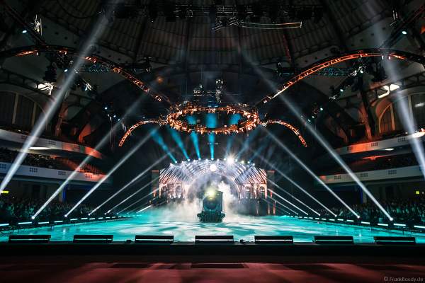 Eisshow SHOWTIME von Holiday on Ice in der Festhalle Frankfurt und SAP Arena Mannheim 2018-2019