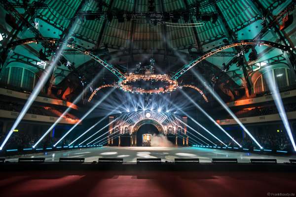 Eisshow SHOWTIME von Holiday on Ice in der Festhalle Frankfurt und SAP Arena Mannheim 2018-2019