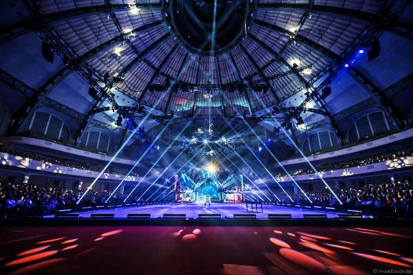 Eisshow SHOWTIME von Holiday on Ice in der Festhalle Frankfurt und SAP Arena Mannheim 2018-2019