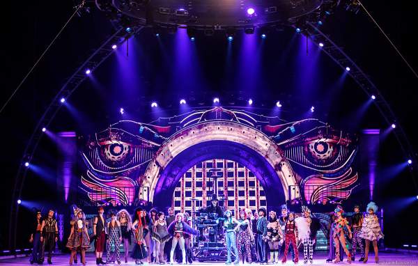 Eisshow SHOWTIME von Holiday on Ice in der Festhalle Frankfurt und SAP Arena Mannheim 2018-2019