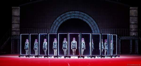 Eisshow SHOWTIME von Holiday on Ice in der Festhalle Frankfurt und SAP Arena Mannheim 2018-2019