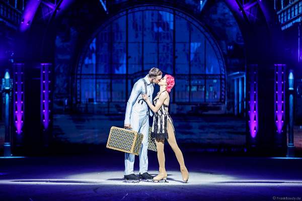 Valentina Marchei und Colin Grafton bei der Eisshow SHOWTIME von Holiday on Ice in der Festhalle Frankfurt und SAP Arena Mannheim 2018-2019