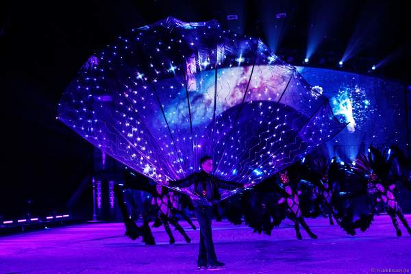 Danil Berdnikov bei der Eisshow SHOWTIME von Holiday on Ice in der Festhalle Frankfurt und SAP Arena Mannheim 2018-2019