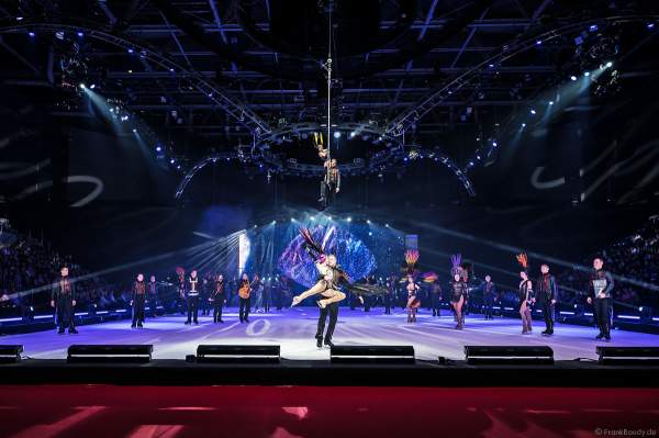 Finale der Eisshow SHOWTIME von Holiday on Ice in der Festhalle Frankfurt und SAP Arena Mannheim 2018-2019