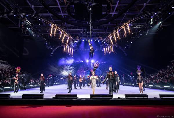 Finale der Eisshow SHOWTIME von Holiday on Ice in der Festhalle Frankfurt und SAP Arena Mannheim 2018-2019
