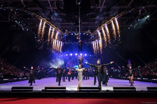 Finale der Eisshow SHOWTIME von Holiday on Ice in der Festhalle Frankfurt und SAP Arena Mannheim 2018-2019