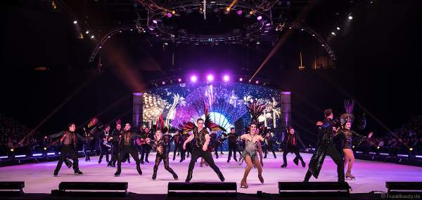 Eiskunstlauf-Olympiasieger Aljona Savchenko und Bruno Massot beim Finale der Eisshow SHOWTIME von Holiday on Ice in der Festhalle Frankfurt und SAP Arena Mannheim 2018-2019