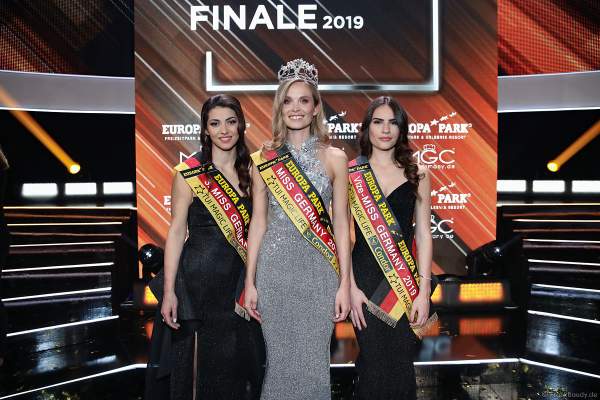 Siegerbild: 3. Miss Germany 2019 - Anastasia Aksakn (Miss Sachsen 2018/19), Miss Germany 2019 - Nadine Berneis (Miss Baden-Württemberg 2019), Vize-Miss Germany 2019 - Pricilla Klein (Miss Hamburg 2018/19)