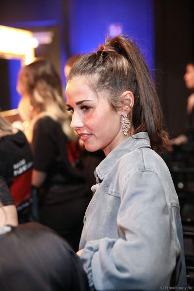 Sarah Lombardi im lässigen Outfit Backstage bei den Wahlen zur Miss Germany 2019 in der Europa-Park