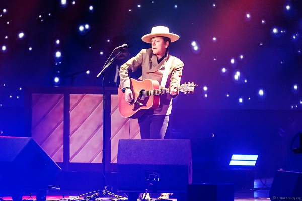 Konzert von Kiefer Sutherland beim PRG Live Entertainment Award (LEA) 2019 in der Festhalle in Frankfurt
