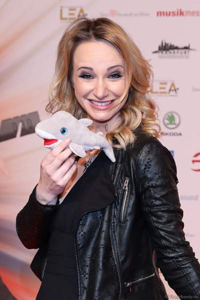 Pia Malo (Pia Malolepski) auf dem roten Teppich beim PRG Live Entertainment Award (LEA) 2019 in der Festhalle in Frankfurt