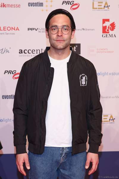 Musiker Axel Bosse beim PRG Live Entertainment Award (LEA) 2019 in der Festhalle in Frankfurt