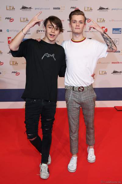 Bars and Melody (B.A.M.) mit dem Rapper Leondre "Bars" Devries und Sänger Charlie "Melody" Lenehan beim PRG Live Entertainment Award (LEA) 2019 in der Festhalle in Frankfurt