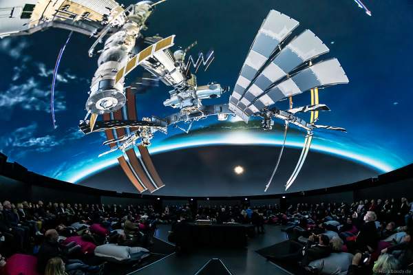 Filmabenteuer Mission Astronaut im 360 Grad-Kino TRAUMZEIT-DOME, Europa-Park 2019