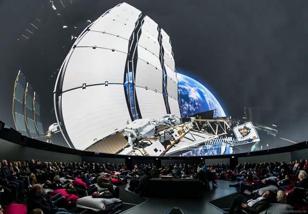 Filmabenteuer Mission Astronaut im 360 Grad-Kino TRAUMZEIT-DOME, Europa-Park 2019