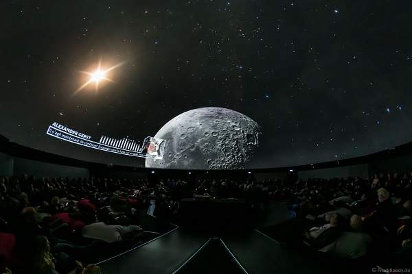 Filmabenteuer Mission Astronaut im 360 Grad-Kino TRAUMZEIT-DOME, Europa-Park 2019