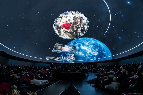 Filmabenteuer Mission Astronaut mit Raumfahrer Alexander Gerst im 360 Grad-Kino TRAUMZEIT-DOME, Europa-Park 2019