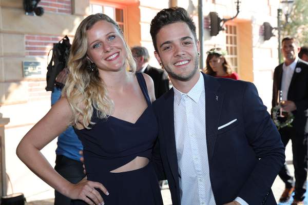 Luca Hänni mit Freundin Michele Affolter bei der Eröffnungsfeier des neuen Themenhotel Kronasar im Europa-Park in Rust am 24.05.2019