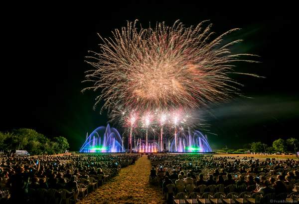 EURO-ELECTRO-SHOW beim Festival Vents d’Est 2019 mit einem Feuerwerk von Dietmar Giedemann
