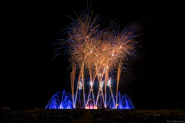 EURO-ELECTRO-SHOW beim Festival Vents d’Est 2019 mit einem Feuerwerk von Dietmar Giedemann