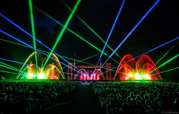 Inszenierung FOOT LEGEND beim Festival Vents d’Est 2019 mit Wassershow von Aquatique Show International und Laser von Focalise Belgium