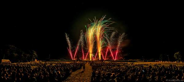 EURO-ELECTRO-SHOW beim Festival Vents d’Est 2019 mit einem Feuerwerk von Dietmar Giedemann