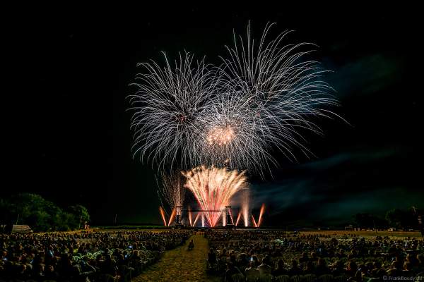 EURO-ELECTRO-SHOW beim Festival Vents d’Est 2019 mit einem Feuerwerk von Dietmar Giedemann