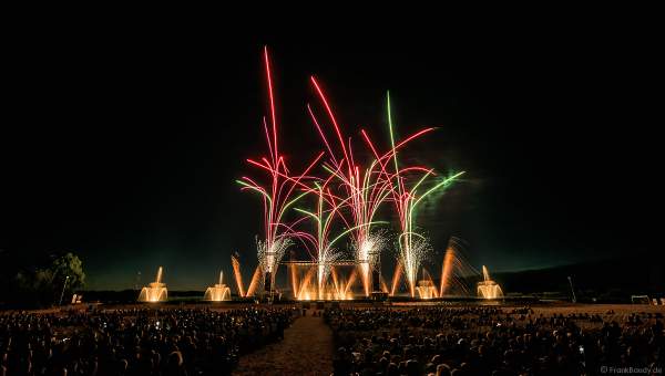 EURO-ELECTRO-SHOW beim Festival Vents d’Est 2019 mit einem Feuerwerk von Dietmar Giedemann
