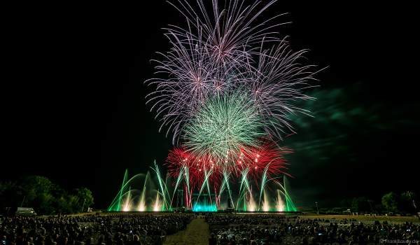 EURO-ELECTRO-SHOW beim Festival Vents d’Est 2019 mit einem Feuerwerk von Dietmar Giedemann