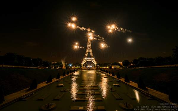 Kolossales Feuerwerk auf dem Eiffelturm beim Nationalfeiertag am 14. Juli 2019 in Paris