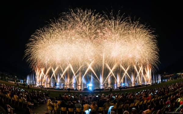 Das Seefest "Fête du Lac" in Annecy ist Europas größtes Feuerwerks- und Wasserspektakel - Rêver le ciel - 2019