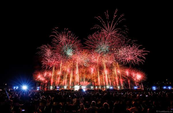 Das Seefest "Fête du Lac" in Annecy ist Europas größtes Feuerwerks- und Wasserspektakel - Rêver le ciel - 2019