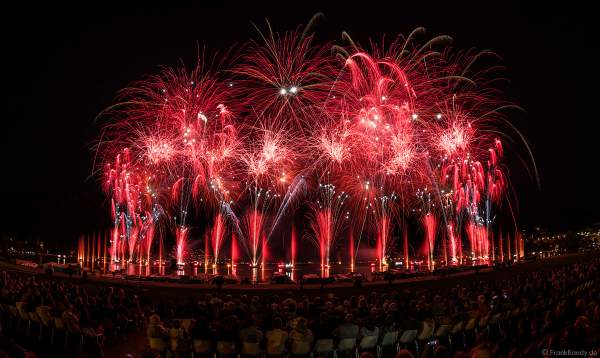 Das Seefest "Fête du Lac" in Annecy ist Europas größtes Feuerwerks- und Wasserspektakel - Rêver le ciel - 2019