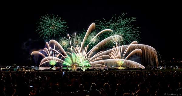 Das Seefest "Fête du Lac" in Annecy ist Europas größtes Feuerwerks- und Wasserspektakel - Rêver le ciel - 2019