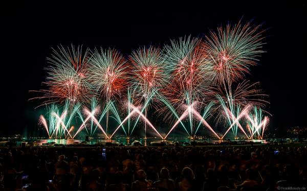 Das Seefest "Fête du Lac" in Annecy ist Europas größtes Feuerwerks- und Wasserspektakel - Rêver le ciel - 2019