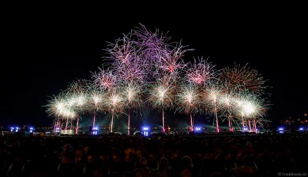 Das Seefest "Fête du Lac" in Annecy ist Europas größtes Feuerwerks- und Wasserspektakel - Rêver le ciel - 2019