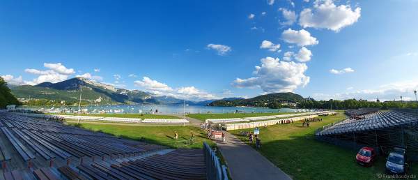 Das Festgelände am Nachmittag - Seefest "Fête du Lac" in Annecy ist Europas größtes Feuerwerks- und Wasserspektakel - Rêver le ciel - 2019