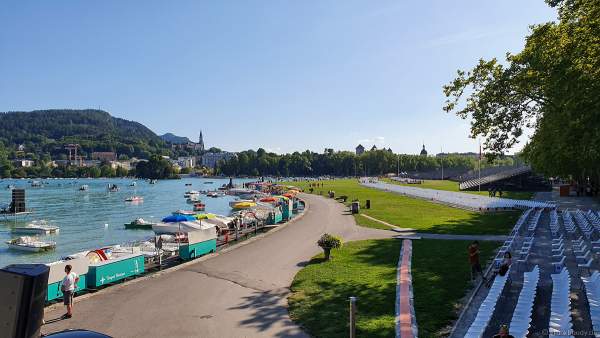 Das Festgelände am Nachmittag - Seefest "Fête du Lac" in Annecy ist Europas größtes Feuerwerks- und Wasserspektakel - Rêver le ciel - 2019