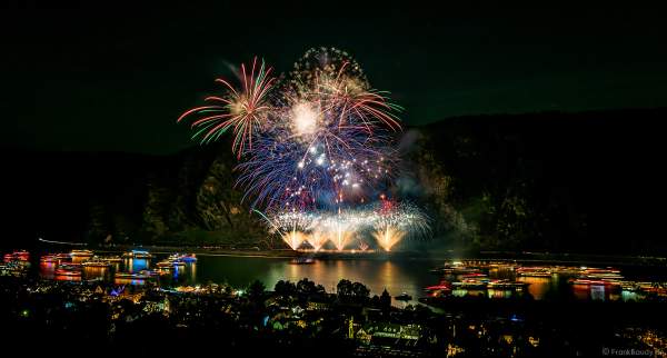 Feuerwerk TWILIGHT bei Rhein in Flammen 2019 in Oberwesel zur Musik von Electric Light Orchestra (ELO)