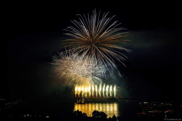 Feuerwerk TWILIGHT bei Rhein in Flammen 2019 in Oberwesel zur Musik von Electric Light Orchestra (ELO)