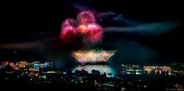 Feuerwerk TWILIGHT bei Rhein in Flammen 2019 in Oberwesel zur Musik von Electric Light Orchestra (ELO)