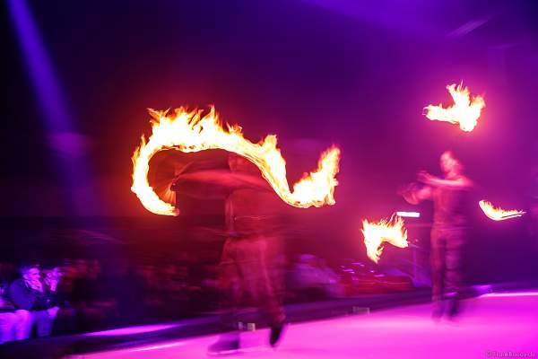 Eisshow THE TRAUMATICA SHOW mit Feuer bei den Horror Nights - TRAUMATICA 2019 im Europa-Park