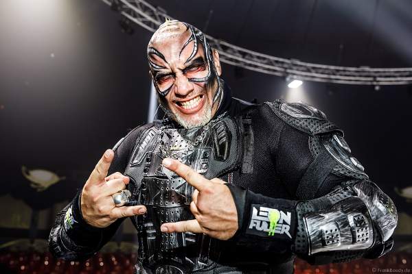 Leon Fuller bei der Eisshow THE TRAUMATICA SHOW bei den Horror Nights 2019 im Europa-Park