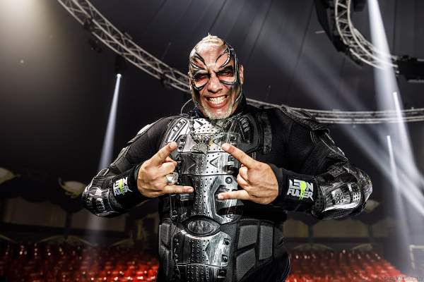 Leon Fuller bei der Eisshow THE TRAUMATICA SHOW bei den Horror Nights 2019 im Europa-Park