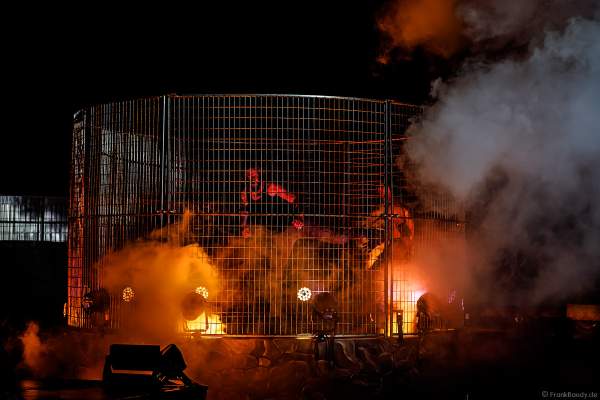 Show: Myra Moon Mistress mit ihren Moon Servants bei den Horror Nights - TRAUMATICA 2019 im Europa-Park