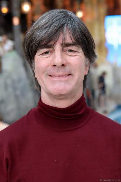 Fußball-Nationaltrainer Joachim Löw bei der Eröffnung der Wasserwelt RULANTICA am 28. November 2019 im Europa-Park
