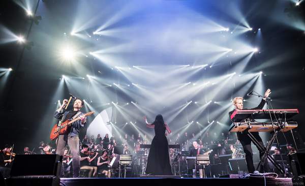 Eric Bazilian und Rob Hyman von den THE HOOTERS bei Night of the Proms 2019 in der SAP Arena Mannheim